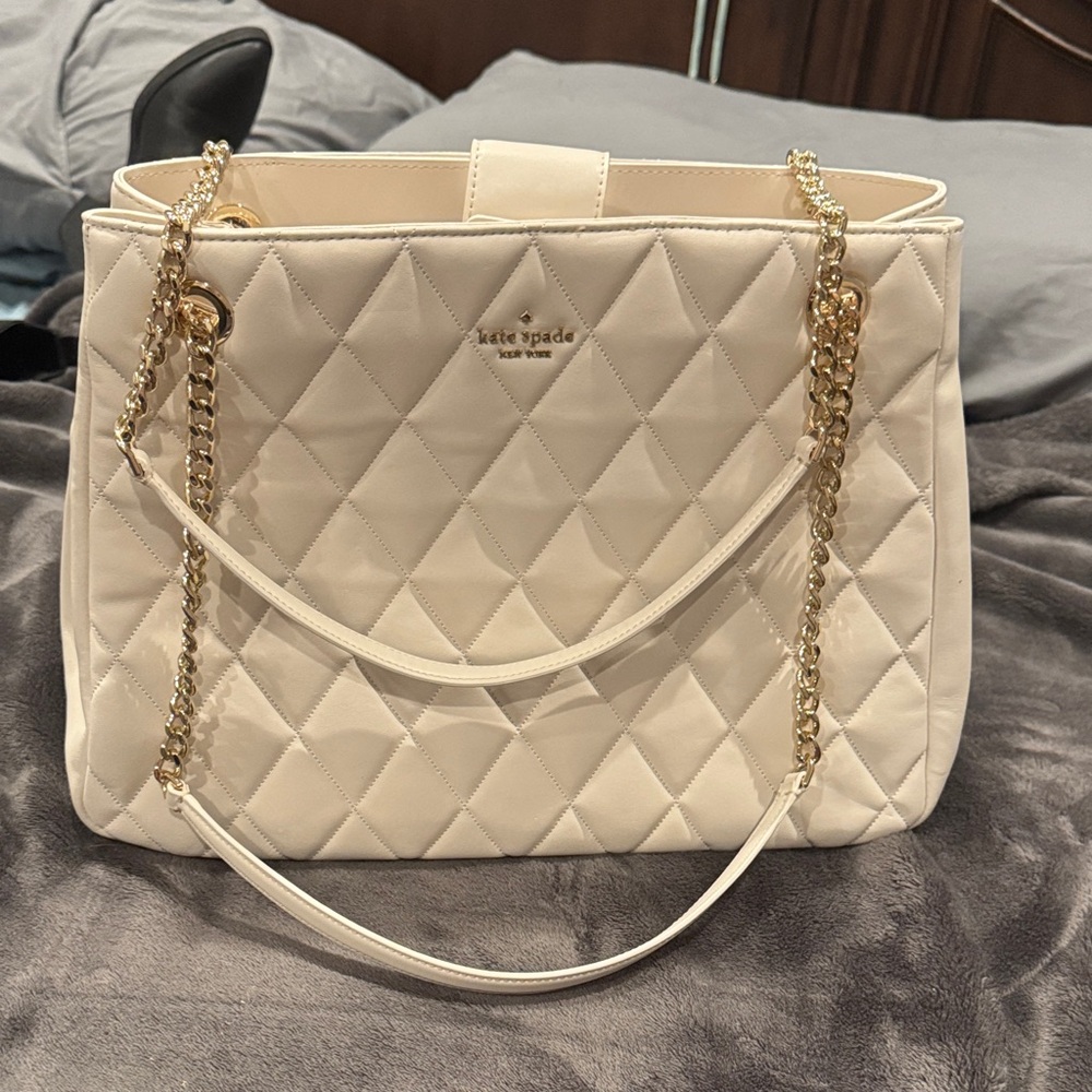 Kate Spade Quilted Cream Shoulder Bag with Gold Chain
